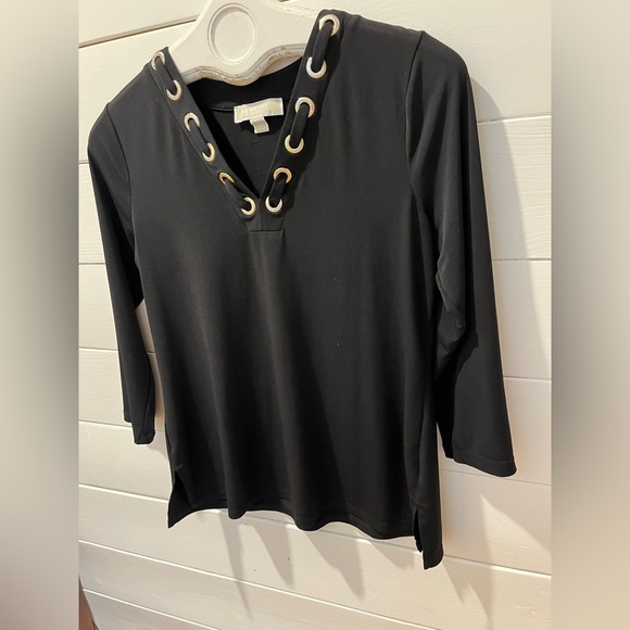 🖤 MICHAEL Michael Kors - Eyelet Lace-Up Top - Size S - Picture 5 of 9